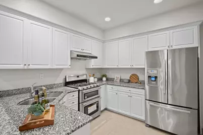 2104 Vincenzo Wkwy, San Jose, CA 95133 - Photo 8