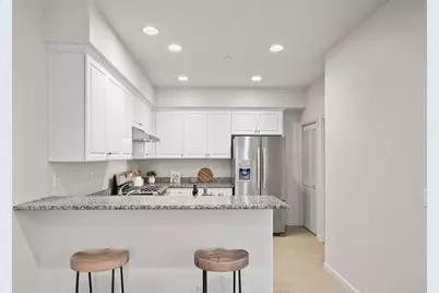 2104 Vincenzo Wkwy, San Jose, CA 95133 - Photo 14