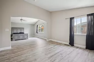 1009 Garden St, Los Banos, CA 93635 - Photo 10