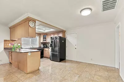 2097 Flintfield Dr, San Jose, CA 95148 - Photo 20