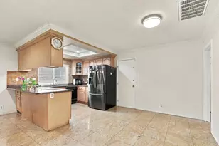 2097 Flintfield Dr, San Jose, CA 95148 - Photo 20