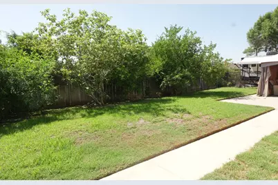 2108 N Apple Ave, Rialto, CA 92377 - Photo 38