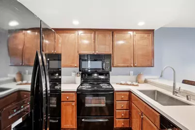 844 La Barbera Dr, San Jose, CA 95126 - Photo 16