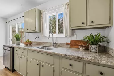2416 Palmetto Ave, Pacifica, CA 94044 - Photo 10