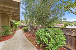 14527 Oak St, Saratoga, CA 95070 - Photo 2