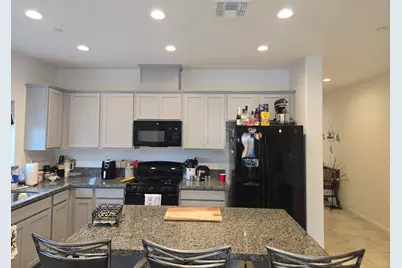 1948 Mastrangelo St, Los Banos, CA 93635 - Photo 8