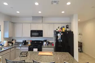 1948 Mastrangelo St, Los Banos, CA 93635 - Photo 8