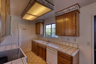 1056 Padre Dr 4, Salinas, CA 93901 - Photo 22