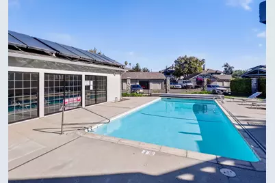 1056 Padre Dr 4, Salinas, CA 93901 - Photo 28