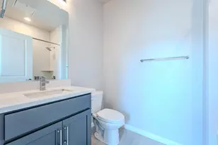 290 Waters Park Cir, San Mateo, CA 94403 - Photo 20