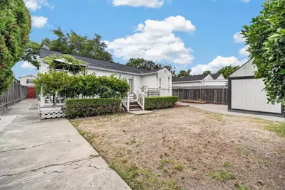 2433 Homewood Dr, San Jose, CA 95128 - Photo 32