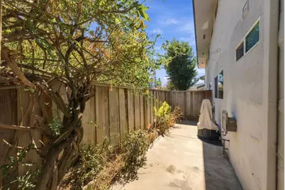 1261 Juniper Dr 14, Gilroy, CA 95020 - Photo 18