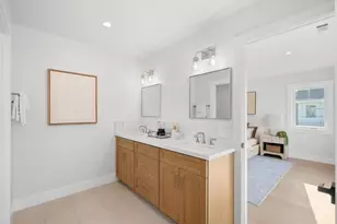 1029 Capuchino Ave, Burlingame, CA 94010 - Photo 8