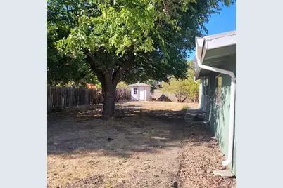 1181 Coad Ct, Pittsburg, CA 94565 - Photo 18