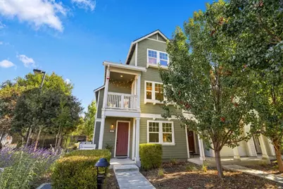 320 Circuit Way, Mountain View, CA 94043 - Photo 1