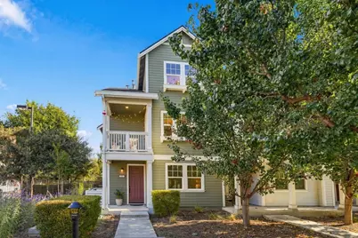 320 Circuit Way, Mountain View, CA 94043 - Photo 2