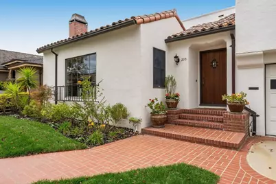 210 Avila Rd, San Mateo, CA 94402 - Photo 4