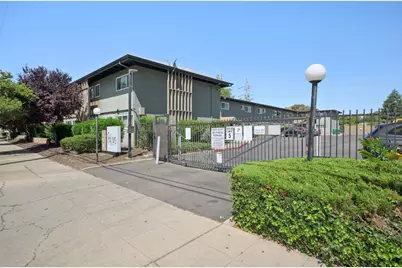 550 Berry Ave, Hayward, CA 94544 - Photo 2