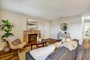 2203 La Terrace Cir, San Jose, CA 95123 - Photo 2