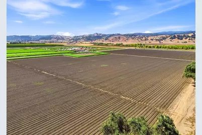 225 Laguna Ave, Morgan Hill, CA 95037 - Photo 16