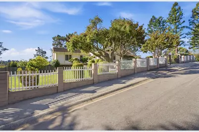 1345 Lakeview Dr, Hillsborough, CA 94010 - Photo 8