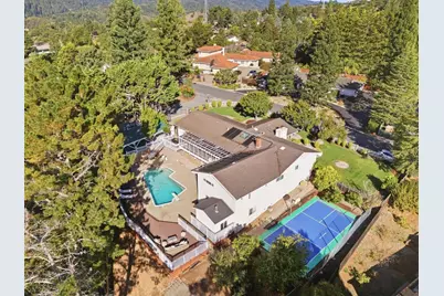 1345 Lakeview Dr, Hillsborough, CA 94010 - Photo 58