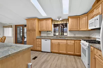 239 Harvest Ln 239, Morgan Hill, CA 95037 - Photo 10