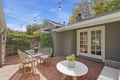 160 Santa Rita Ave, Palo Alto, CA 94301 - Photo 16