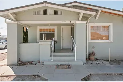 1196 West St, Hollister, CA 95023 - Photo 2