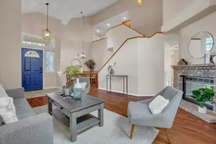 825 Foxwood Dr, Tracy, CA 95376 - Photo 1