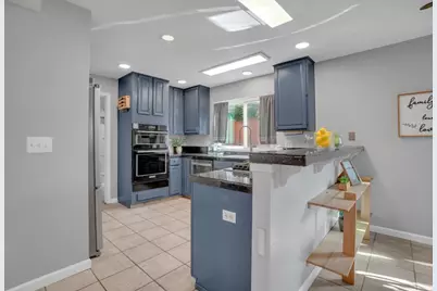 825 Foxwood Dr, Tracy, CA 95376 - Photo 12