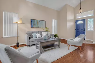 825 Foxwood Dr, Tracy, CA 95376 - Photo 2