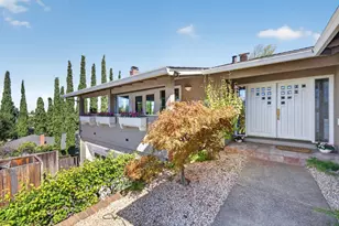 990 Oxford Dr, Los Altos, CA 94024 - Photo 52