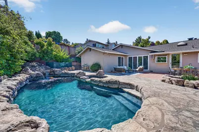 990 Oxford Dr, Los Altos, CA 94024 - Photo 48