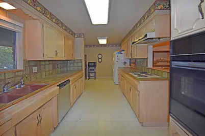 13135 Center Ave, San Martin, CA 95046 - Photo 6