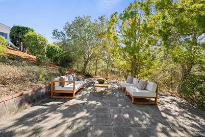 40 Eugenia Way, Hillsborough, CA 94010 - Photo 32