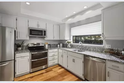 16 Lorton Ave 3, Burlingame, CA 94010 - Photo 12