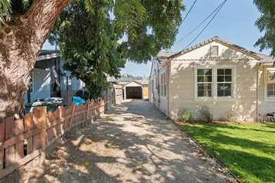 219 Line St, Hollister, CA 95023 - Photo 6
