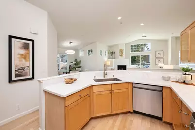 158 Positano Cir, Redwood Shores, CA 94065 - Photo 12