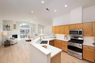 158 Positano Cir, Redwood Shores, CA 94065 - Photo 10