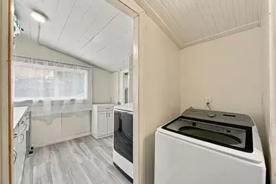307 E 6th St, Gilroy, CA 95020 - Photo 32