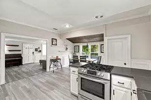 307 E 6th St, Gilroy, CA 95020 - Photo 12
