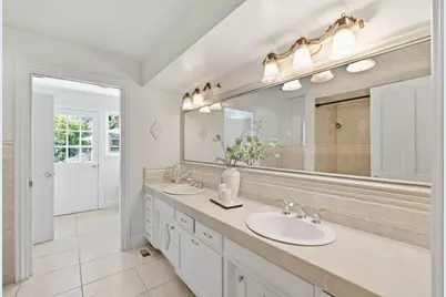 19986 Mallory Ct, Saratoga, CA 95070 - Photo 44