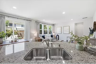 1367 Shore Dr, San Jose, CA 95131 - Photo 24