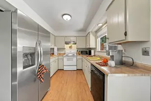 6633 Victoria St, Lucerne, CA 95458 - Photo 10