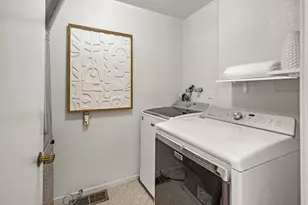 4 Tasker Ln, San Carlos, CA 94070 - Photo 20