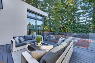 2240 Avy Ave, Menlo Park, CA 94025 - Photo 40