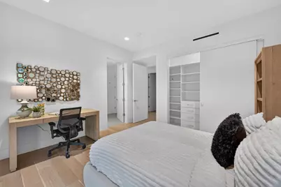 2240 Avy Ave, Menlo Park, CA 94025 - Photo 20