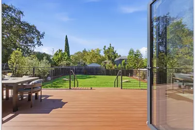 137 Oakview Dr, San Carlos, CA 94070 - Photo 22