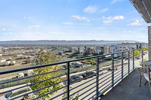 382 Llano De Los Robles Ave 7, San Jose, CA 95136 - Photo 24